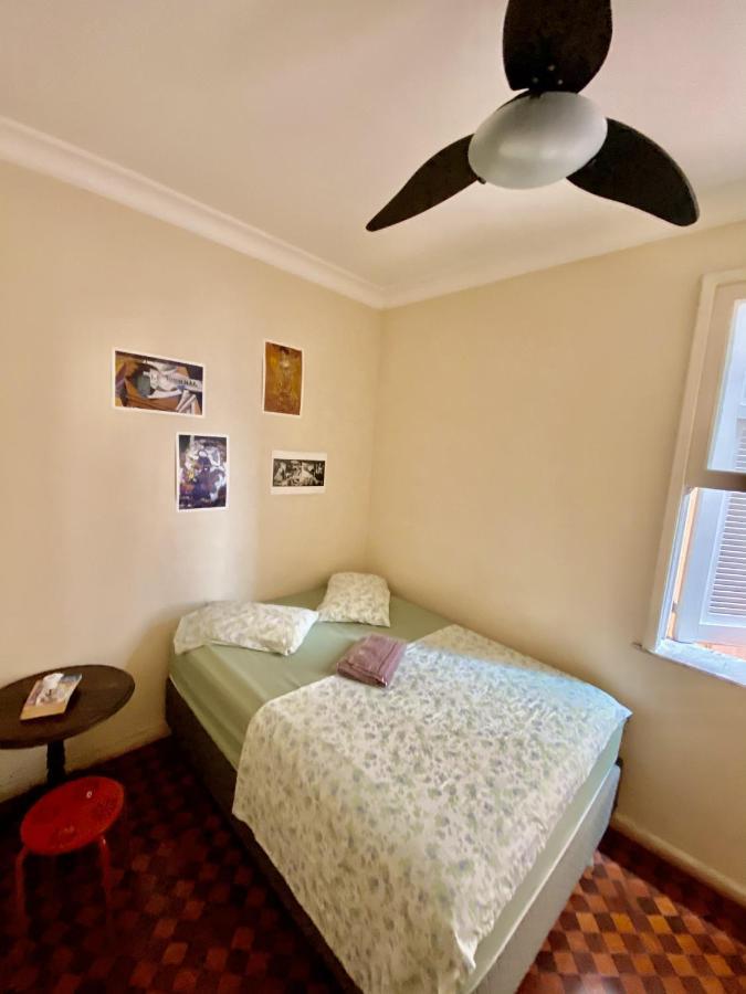 Rio Guesthouse - Um Quarteirao Da Praia De Copacabana Rio de Janeiro Esterno foto