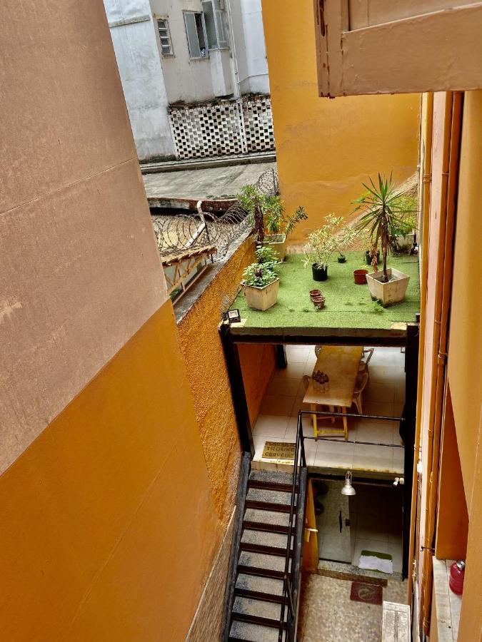 Rio Guesthouse - Um Quarteirao Da Praia De Copacabana Rio de Janeiro Esterno foto