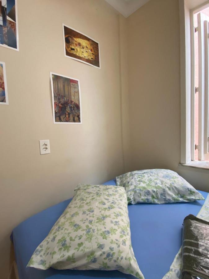 Rio Guesthouse - Um Quarteirao Da Praia De Copacabana Rio de Janeiro Esterno foto