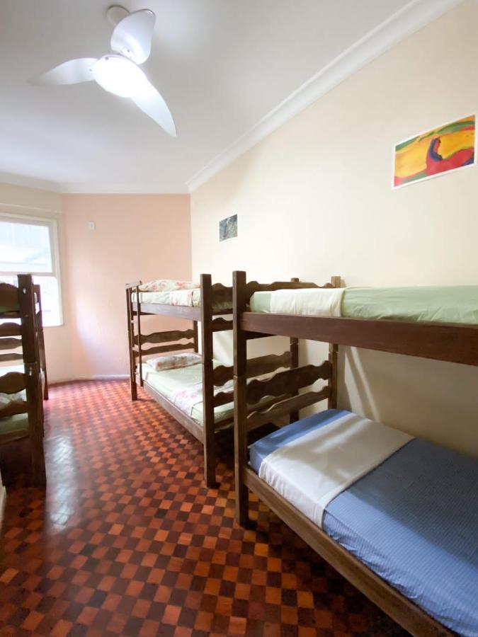 Rio Guesthouse - Um Quarteirao Da Praia De Copacabana Rio de Janeiro Esterno foto