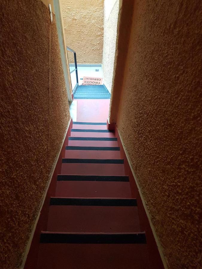 Rio Guesthouse - Um Quarteirao Da Praia De Copacabana Rio de Janeiro Esterno foto