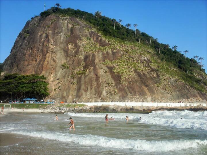 Rio Guesthouse - Um Quarteirao Da Praia De Copacabana Rio de Janeiro Esterno foto