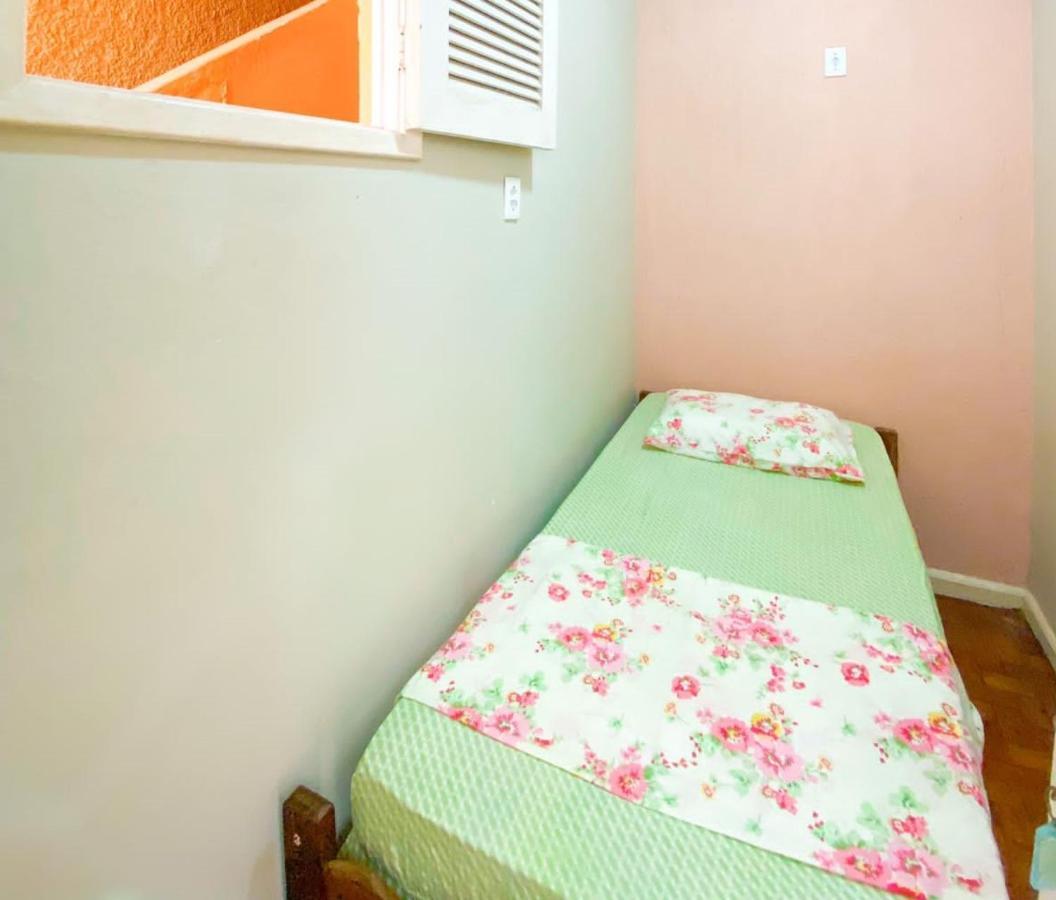 Rio Guesthouse - Um Quarteirao Da Praia De Copacabana Rio de Janeiro Esterno foto