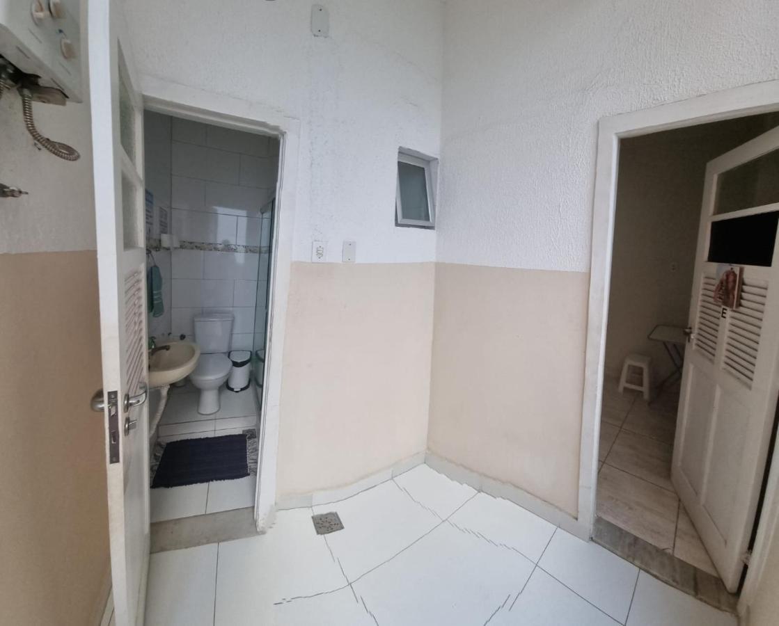 Rio Guesthouse - Um Quarteirao Da Praia De Copacabana Rio de Janeiro Esterno foto